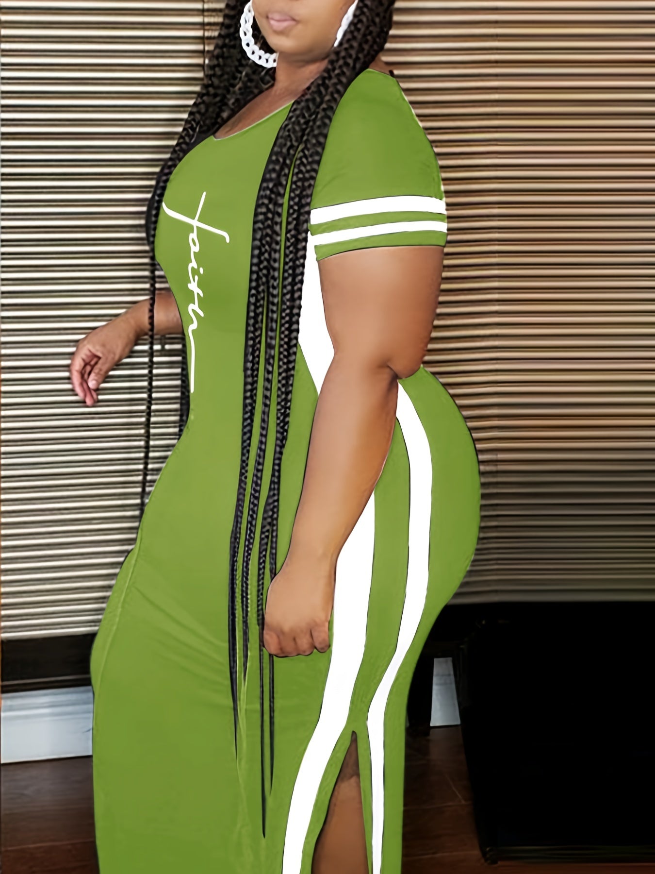 Women's Plus Size Art Letter & Stripe Print Maxi Dress - Short Sleeve, Round Neck, Medium Stretch, Slim Fit, Casual & Comfortable